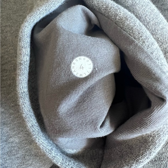 Lululemon Wind Down Pullover - Picture 8 of 12